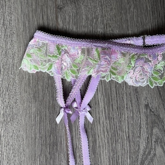 For Love & Lemons Bloom Lace Gater In Purple Size Extra Small - Picture 4 of 16